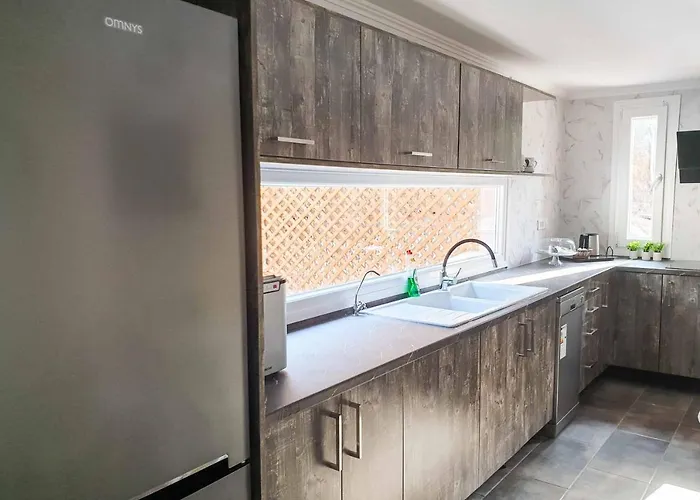 De La Villa Katastárion