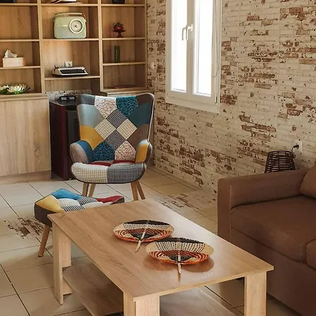 De La * Katastárion