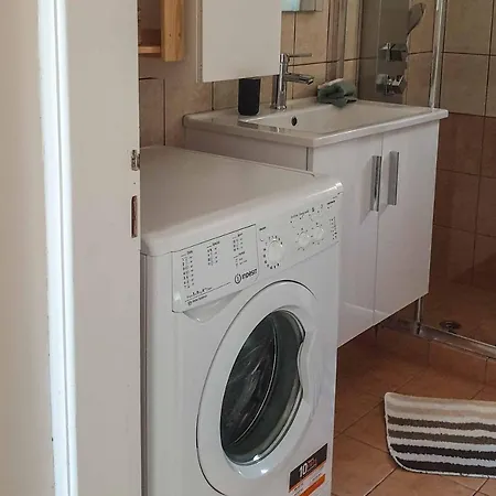 De La * Katastárion